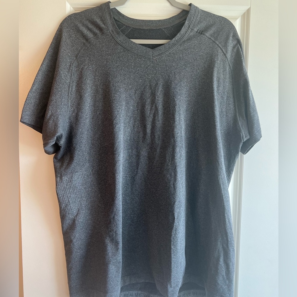 Lululemon V neck tee